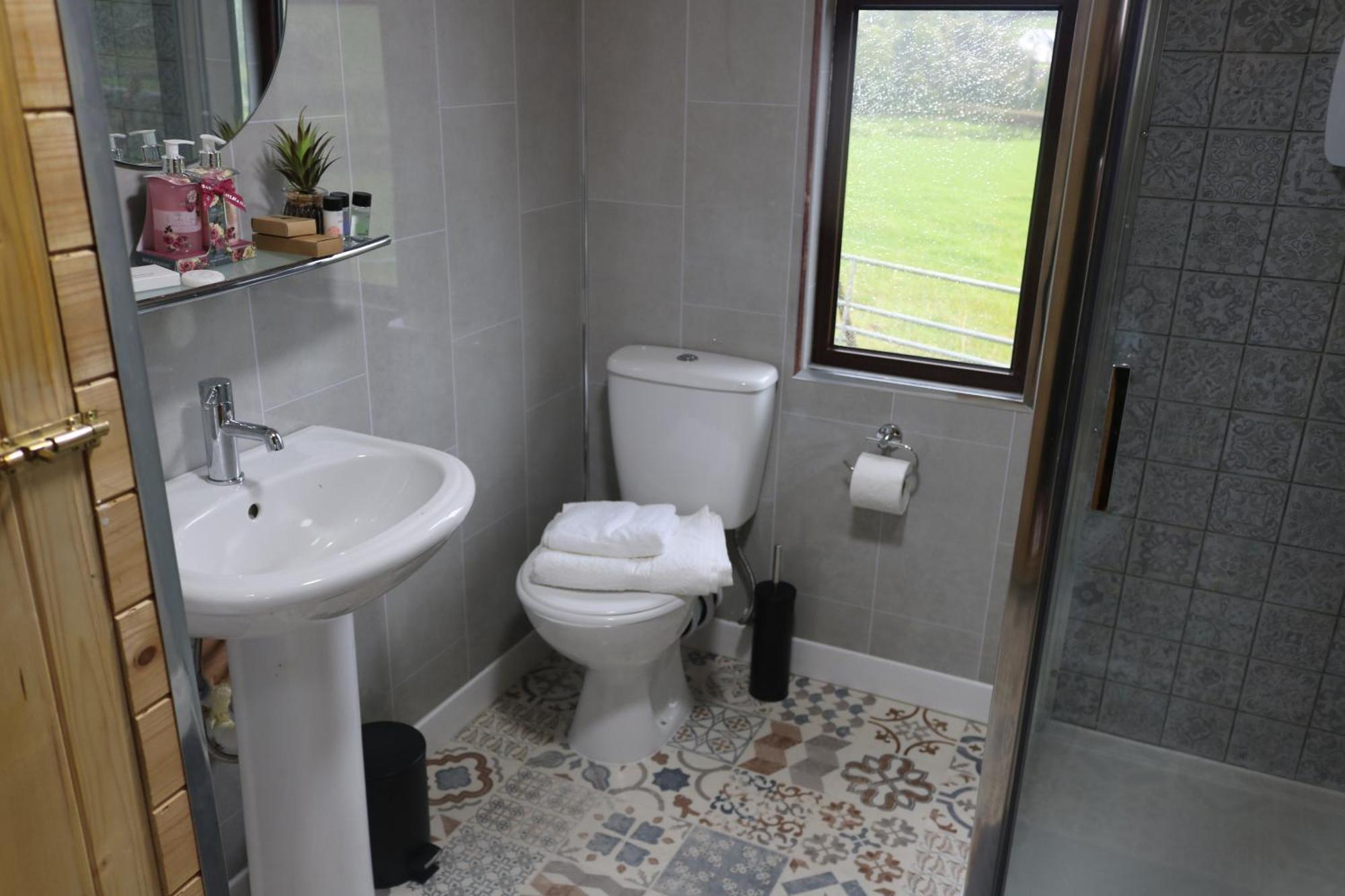 The Cabin Pipershill Newtownbutler المظهر الخارجي الصورة