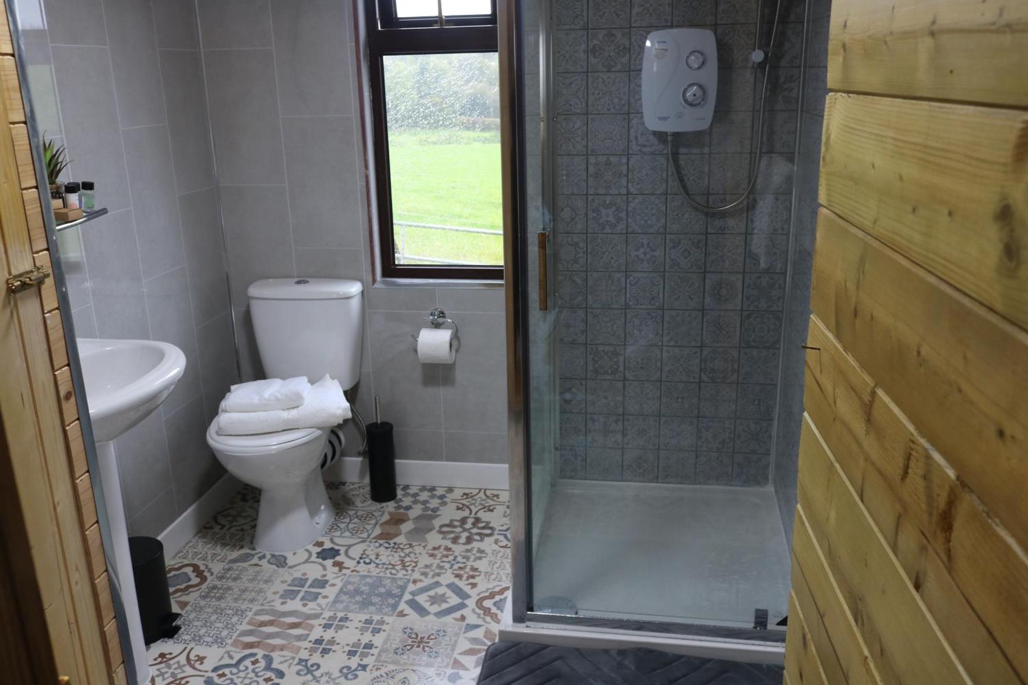 The Cabin Pipershill Newtownbutler المظهر الخارجي الصورة